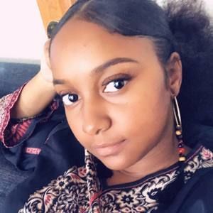 Meet your Posher, Sarafina